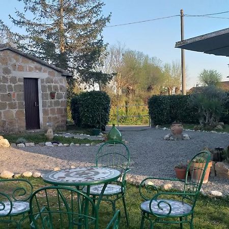 Bed and Breakfast La Cascina Della Grotta Di Tufo San Valentino  Exteriér fotografie